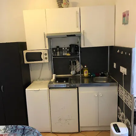 Studio Centre Apartment