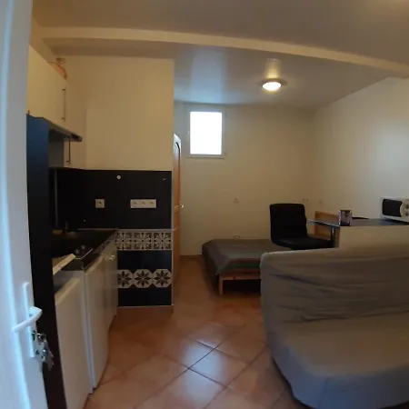 Studio Centre Apartment *